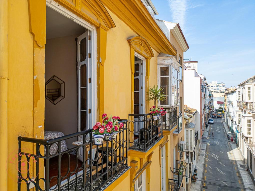 Beautiful Flat Near Plaza Merced Apartment Malaga